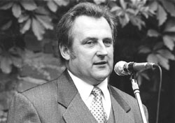 OO.JPG (15482 BYTES)