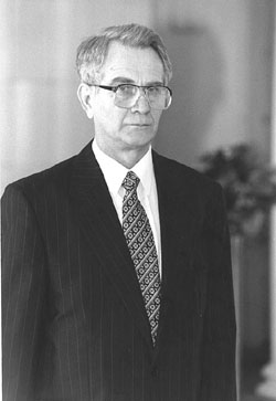 UKR.JPG (16813 BYTES)