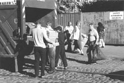 M2.JPG (19207 BYTES)