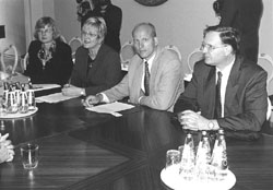 S5.JPG (16380 BYTES)