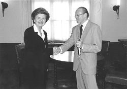 V1.JPG (17452 BYTES)