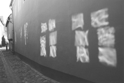 MIH1.JPG (13887 BYTES)