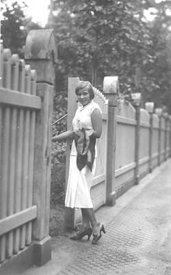 CAK4.JPG (41272 BYTES)