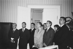 I6.JPG (17513 BYTES)