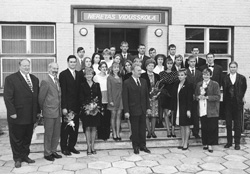 P17.JPG (27927 BYTES)