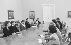 12.JPG (17644 BYTES)