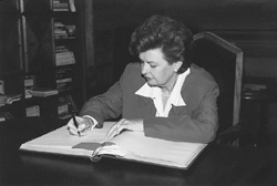 15.JPG (15400 BYTES)