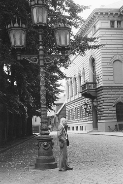 M1.JPG (53521 BYTES)