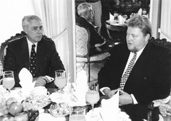 Z2.JPG (24835 BYTES)