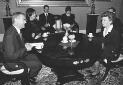 D1.JPG (24604 BYTES)