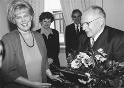 I2.JPG (23887 BYTES)