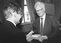 I3.JPG (19035 BYTES)