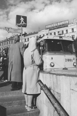 MI4.JPG (39086 BYTES)