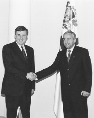 S1.JPG (29165 BYTES)