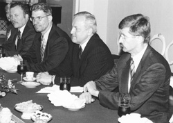 S4.JPG (24356 BYTES)