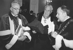 U16.JPG (21581 BYTES)