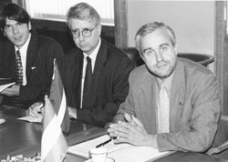 SS2.JPG (22274 BYTES)