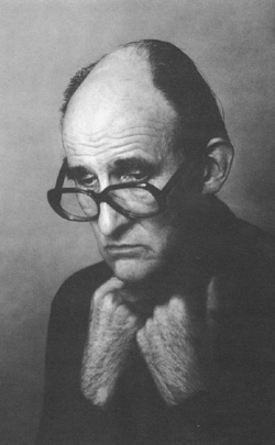 IZ11.JPG (30517 BYTES)