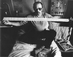 IZ3.JPG (25796 BYTES)