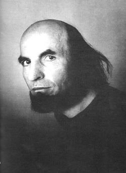 IZ7.JPG (27252 BYTES)