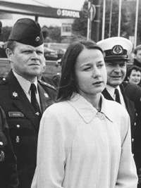 J1.JPG (26914 BYTES)