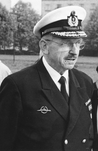 J2.JPG (24475 BYTES)