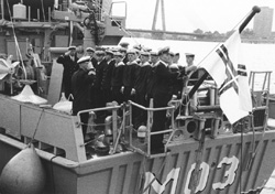 J4.JPG (27770 BYTES)