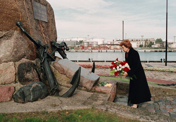 V1.JPG (59191 BYTES)