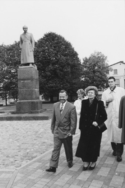 25.JPG (38325 BYTES)