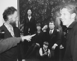 VI8.JPG (23298 BYTES)