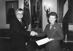 S1.JPG (19301 BYTES)