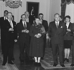 V3.JPG (26094 BYTES)