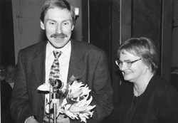 12.JPG (19689 BYTES)