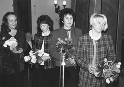 13.JPG (23701 BYTES)