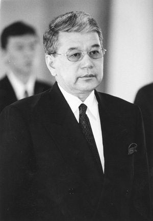 KA2.JPG (29902 BYTES)