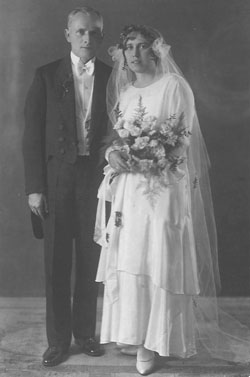 AA1.JPG (17356 BYTES)