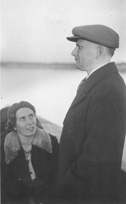 AA11.JPG (14944 BYTES)