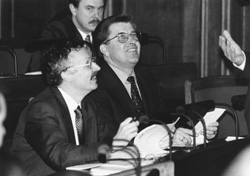 S9.JPG (19957 BYTES)