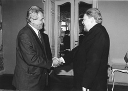 C4.JPG (18048 BYTES)