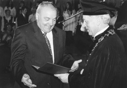 L13.JPG (18338 BYTES)