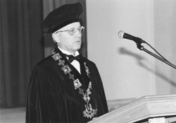 L4.JPG (15585 BYTES)