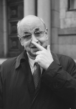 MI7.JPG (23667 BYTES)