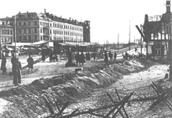 IZPALI~1.JPG (21743 BYTES)