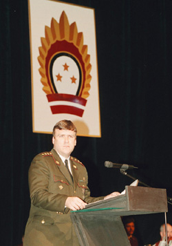 L3.JPG (38005 BYTES)