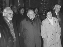 R1.JPG (19305 BYTES)