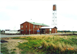 PUNDURI.JPG (29814 BYTES)