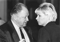 S4.JPG (18294 BYTES)