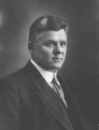 SST12.JPG (11627 BYTES)