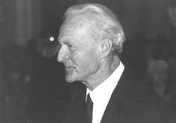 20.JPG (12100 BYTES)