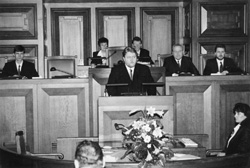 S2.JPG (24204 BYTES)